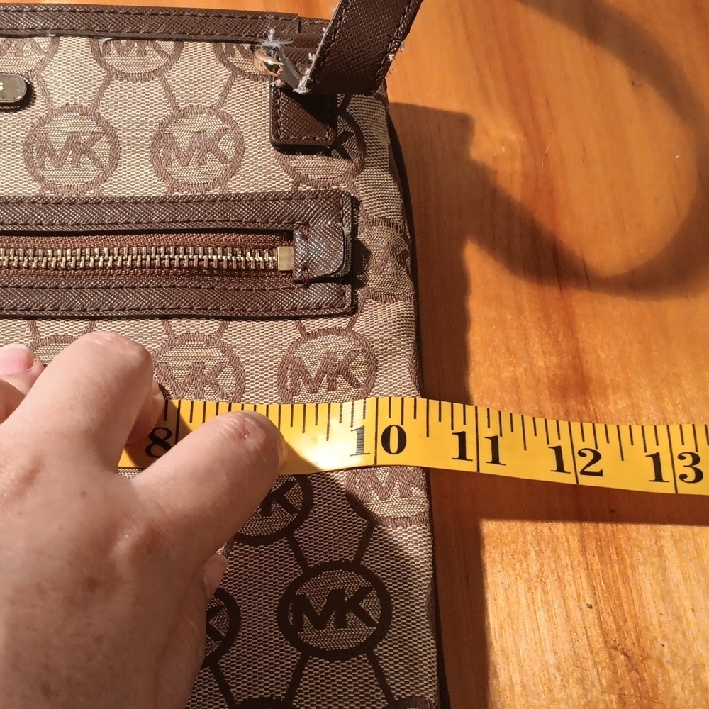 MK Michael Kors Crossbody Bag - Picture 8 of 12